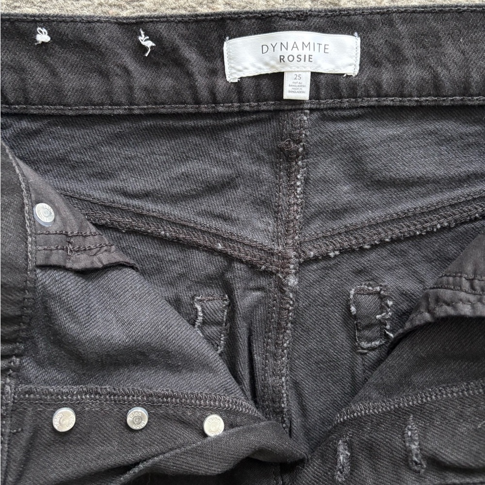 Size 25 Stylish Black Denim Jeans - Picture 3 of 5
